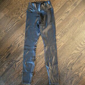 BLACK Alo Shine Leggings | Size XS